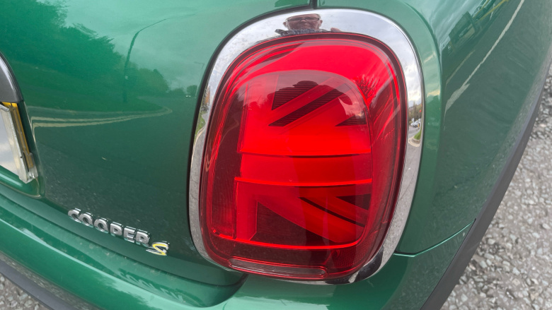 MINI Hatchback 135kW Cooper S Level 2 33kWh 3dr Auto Electric Hatchback